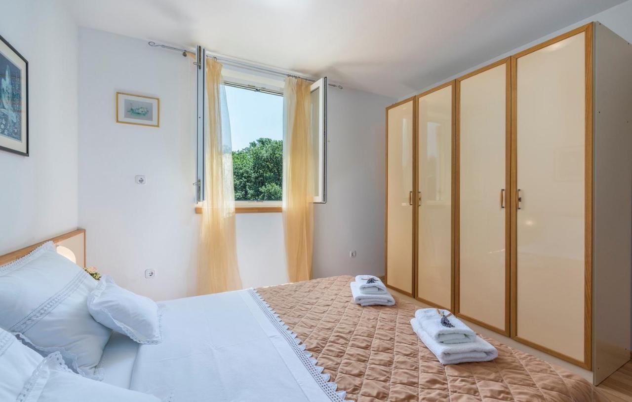 Apartment Nensi Porec Ngoại thất bức ảnh