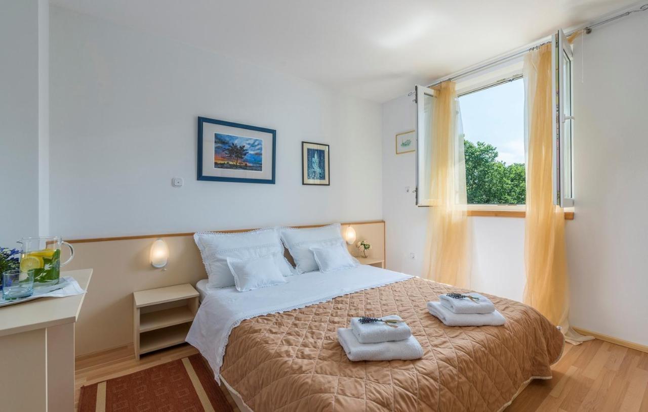 Apartment Nensi Porec Ngoại thất bức ảnh